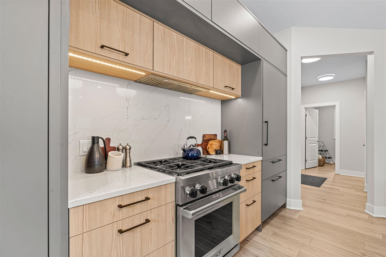 489 S Union Street, Douglas, MI, 49406-5107