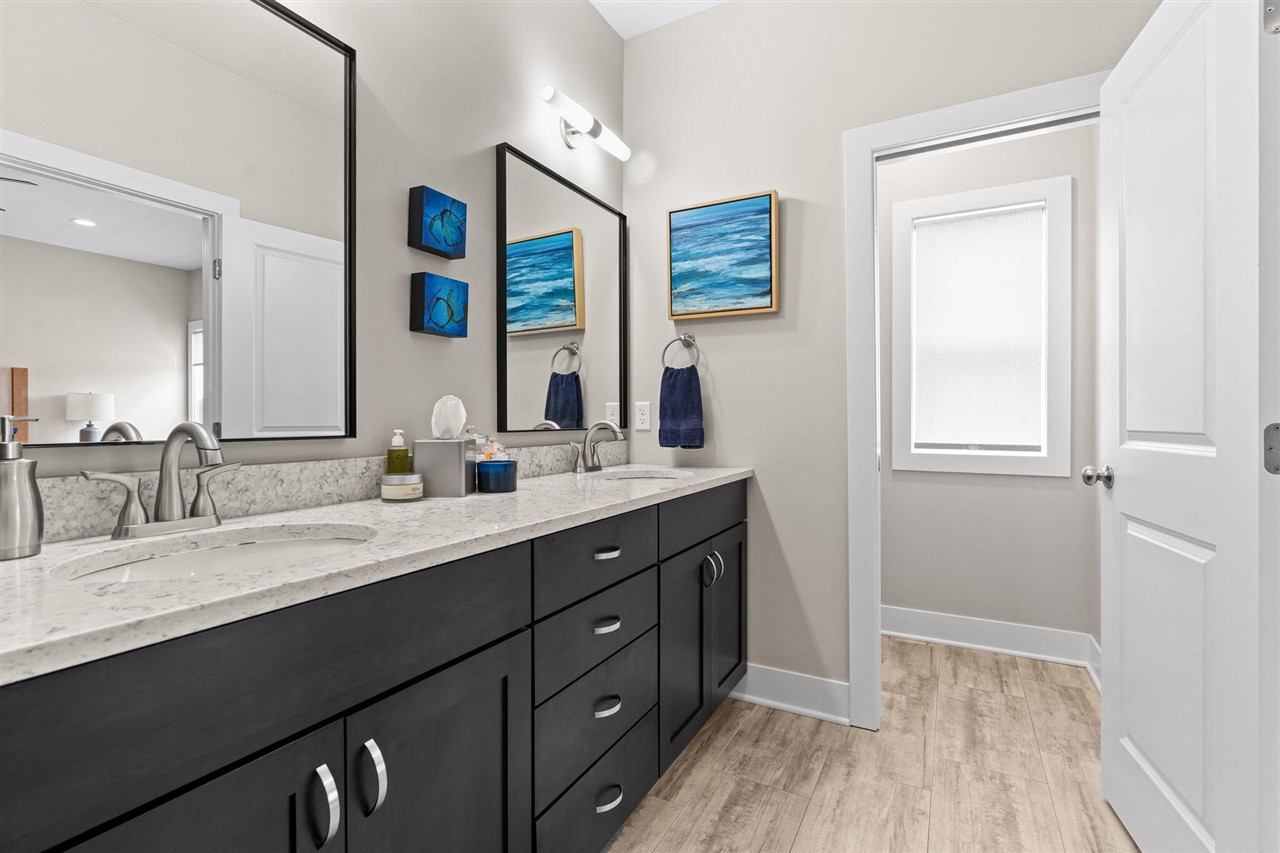 489 S Union Street, Douglas, MI, 49406-5107