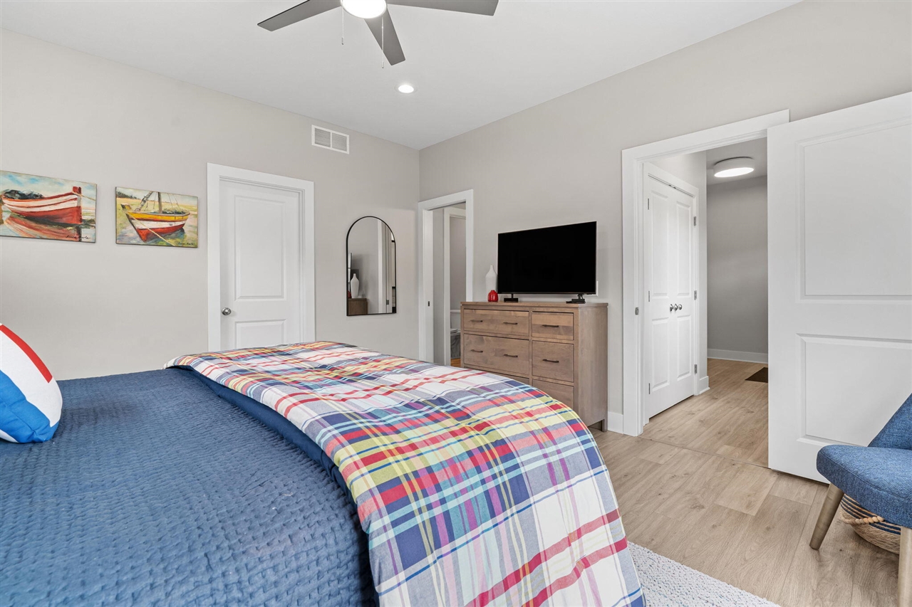 489 S Union Street, Douglas, MI, 49406-5107