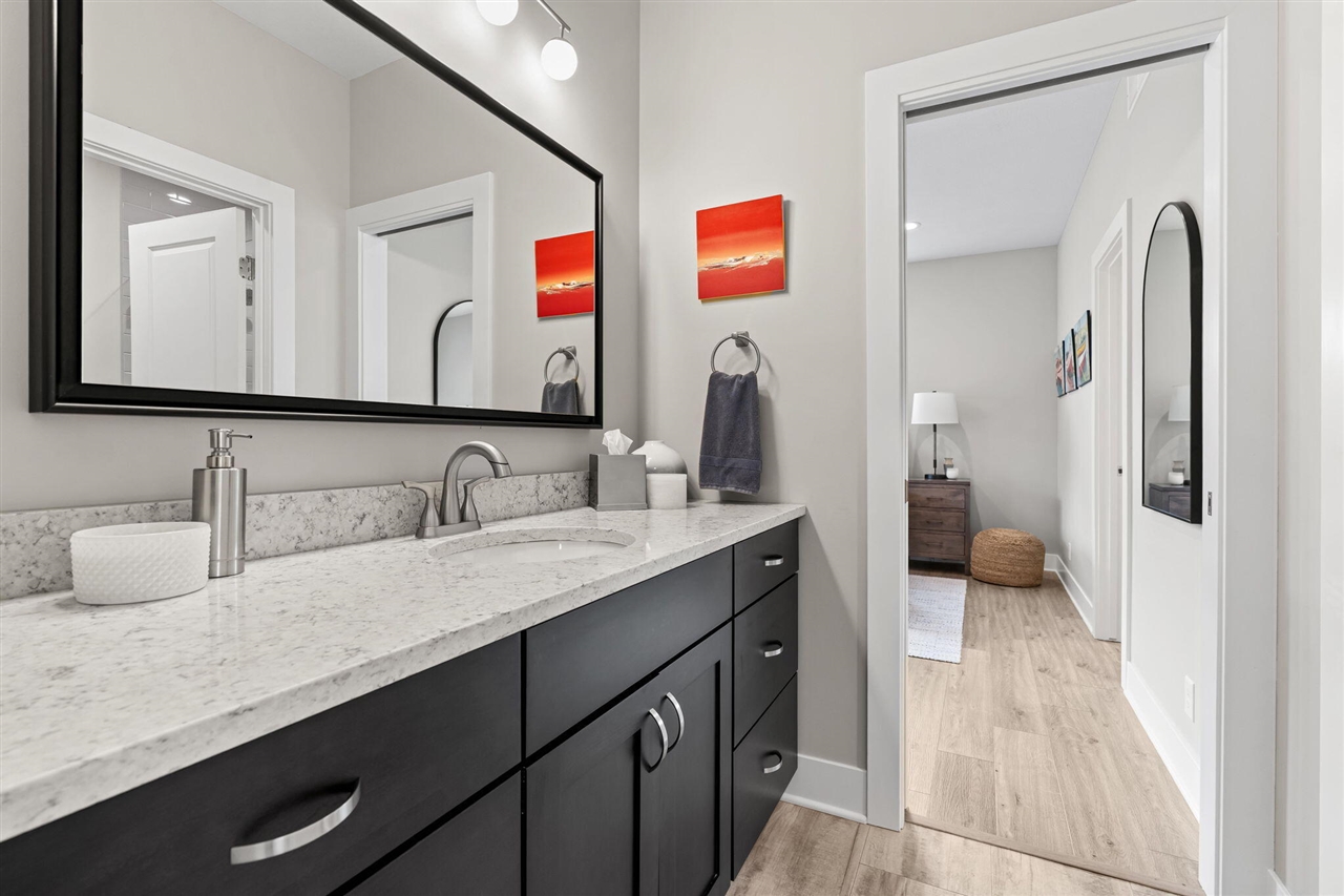 489 S Union Street, Douglas, MI, 49406-5107