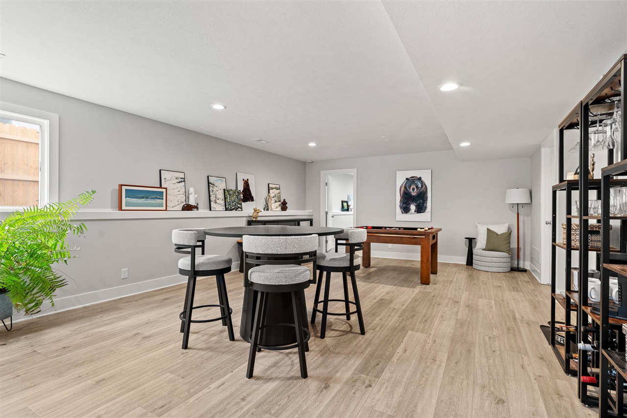 489 S Union Street, Douglas, MI, 49406-5107