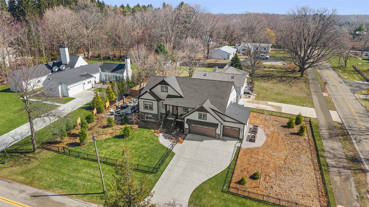 489 S Union Street, Douglas, MI, 49406-5107