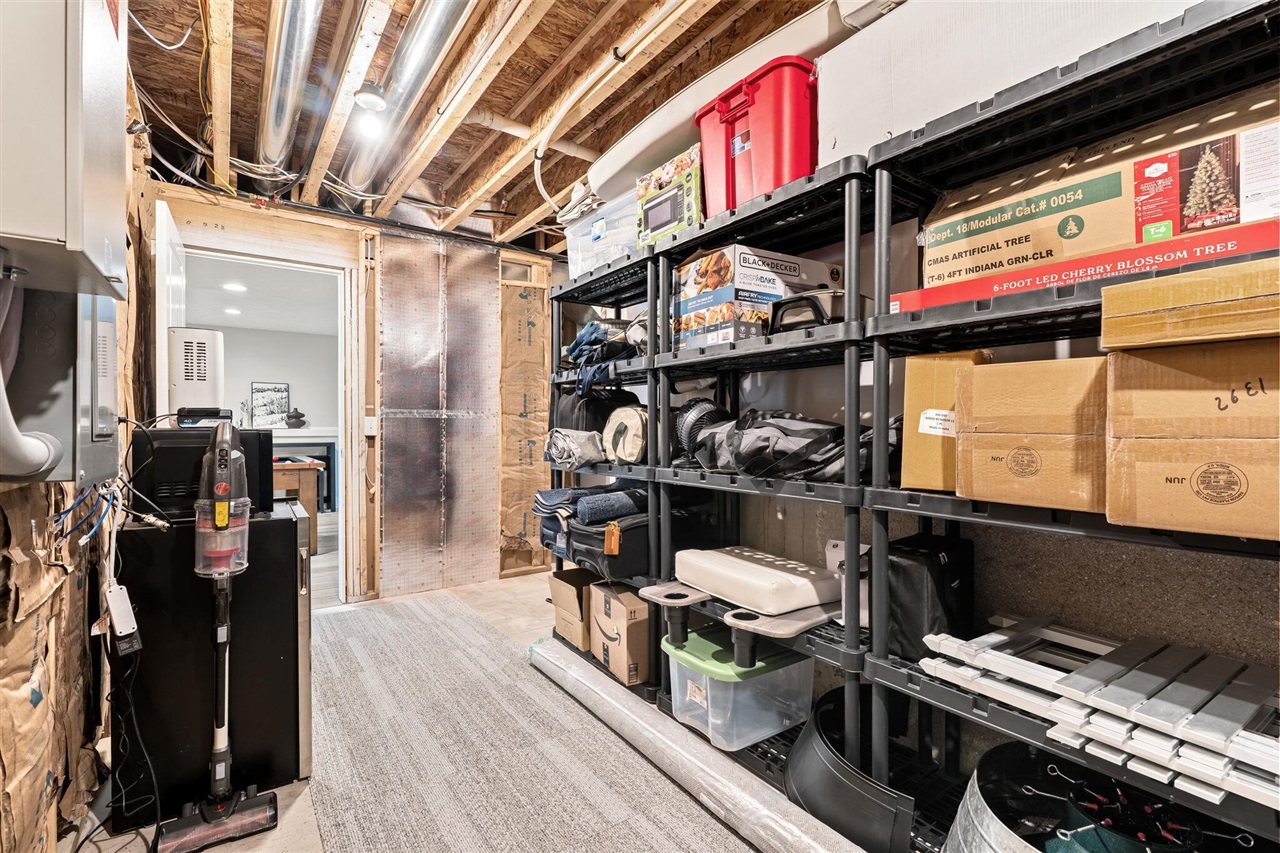 489 S Union Street, Douglas, MI, 49406-5107