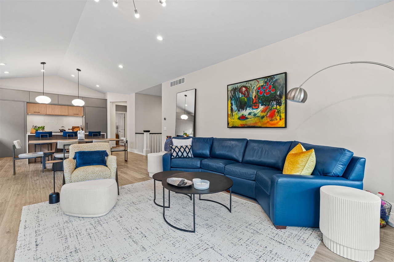 489 S Union Street, Douglas, MI, 49406-5107