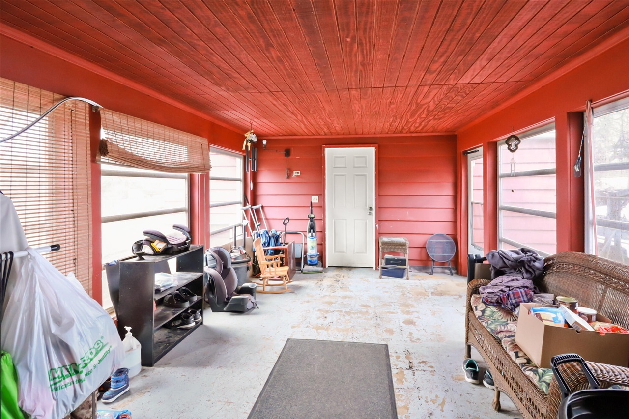 2365 W Temperance Road, Temperance, MI, 48182-9472