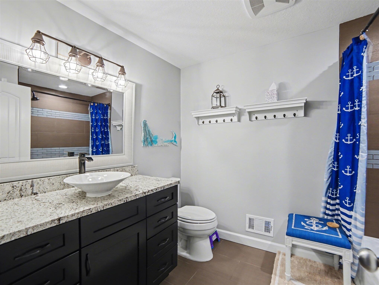 16118 Harbor View Drive, Spring Lake, MI, 49456-1418