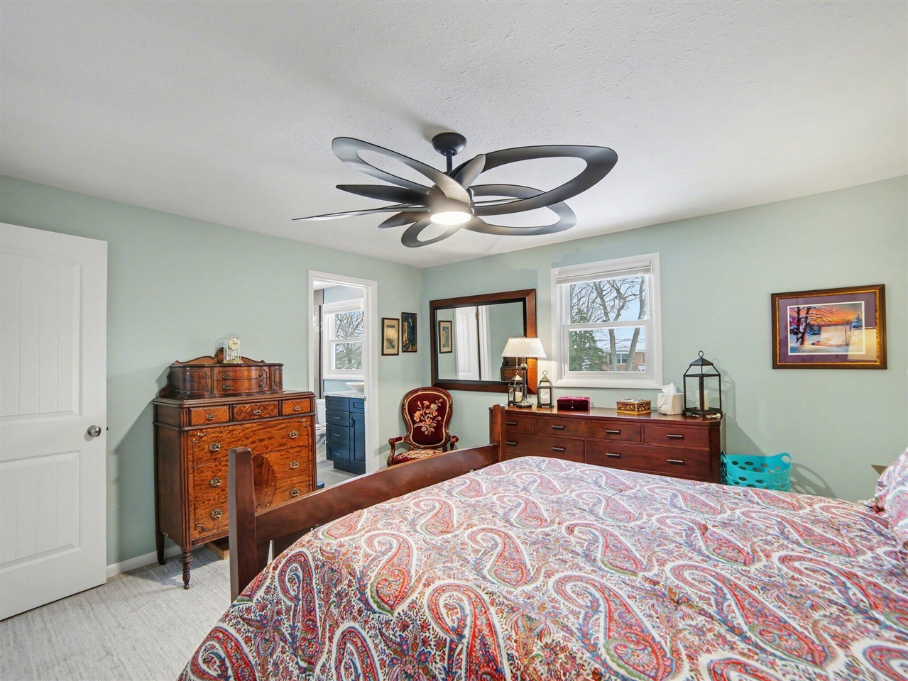 16118 Harbor View Drive, Spring Lake, MI, 49456-1418