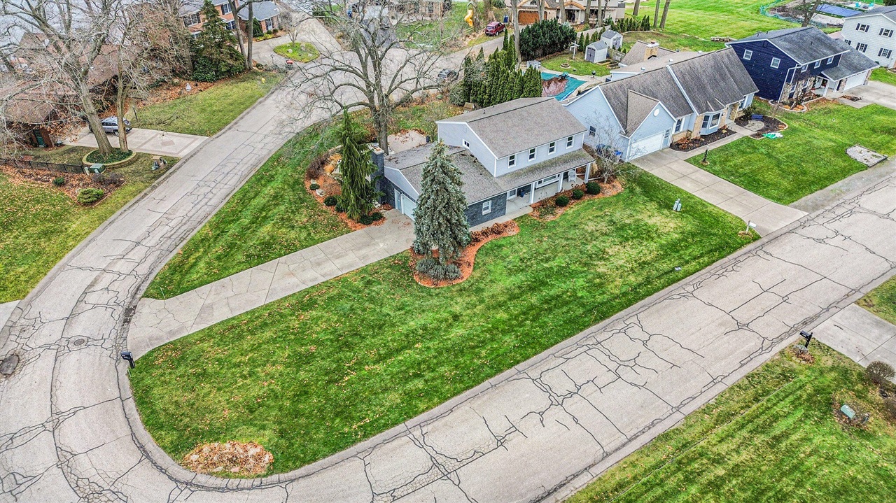 16118 Harbor View Drive, Spring Lake, MI, 49456-1418