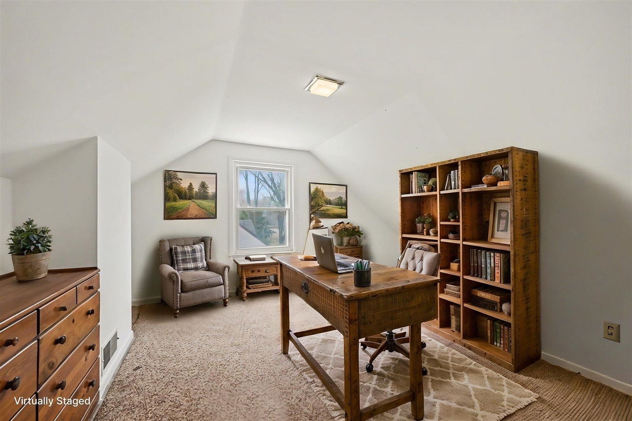 3418 N Dixboro Road, Ann Arbor, MI, 48105-9705