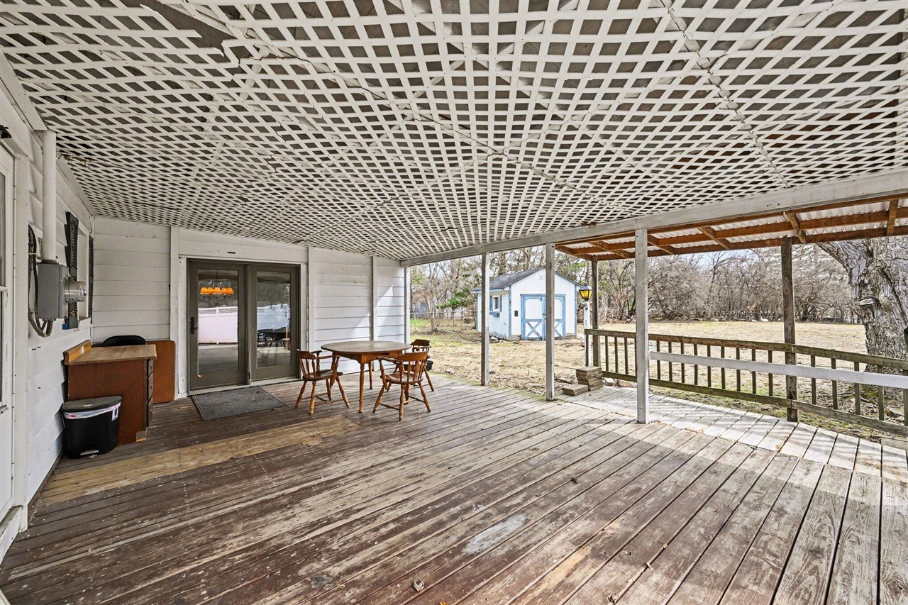 3418 N Dixboro Road, Ann Arbor, MI, 48105-9705