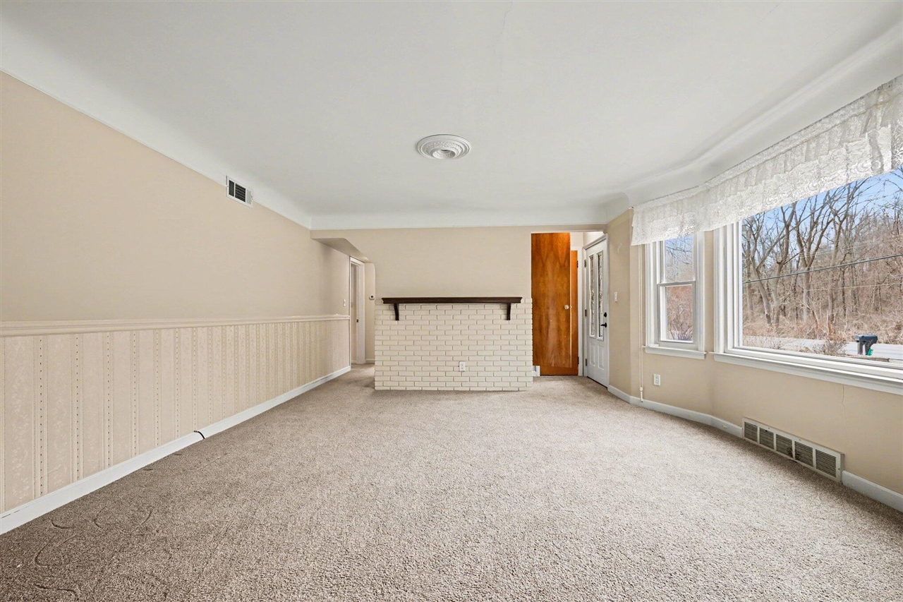 3418 N Dixboro Road, Ann Arbor, MI, 48105-9705