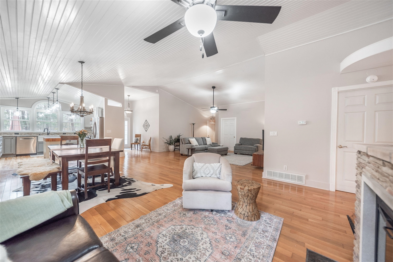 9995 Community Hall Road, Union Pier, MI, 49129-9304