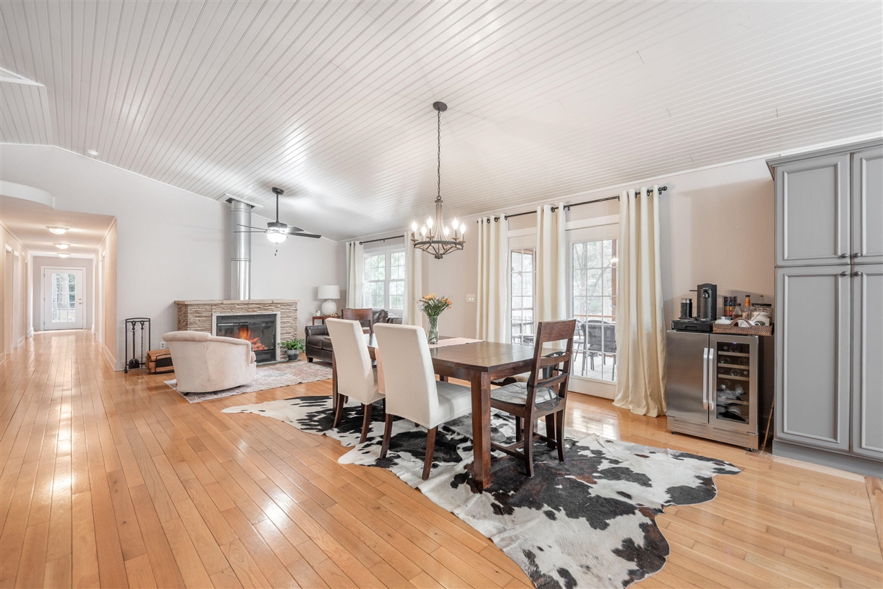 9995 Community Hall Road, Union Pier, MI, 49129-9304