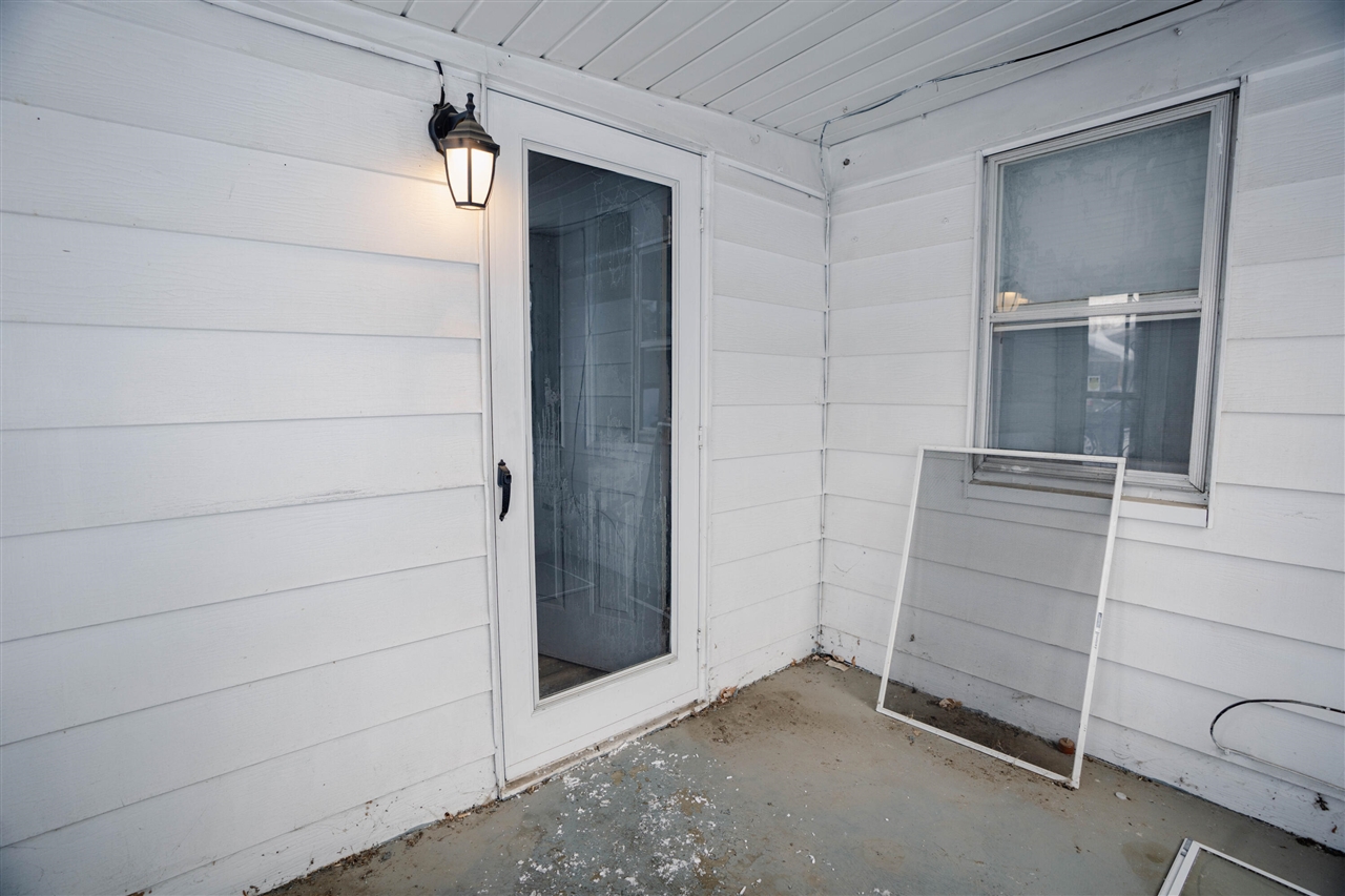 5017 Christiansen Road, Lansing, MI, 48910-5180