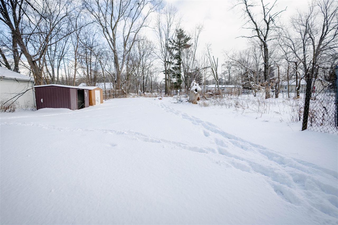 5017 Christiansen Road, Lansing, MI, 48910-5180