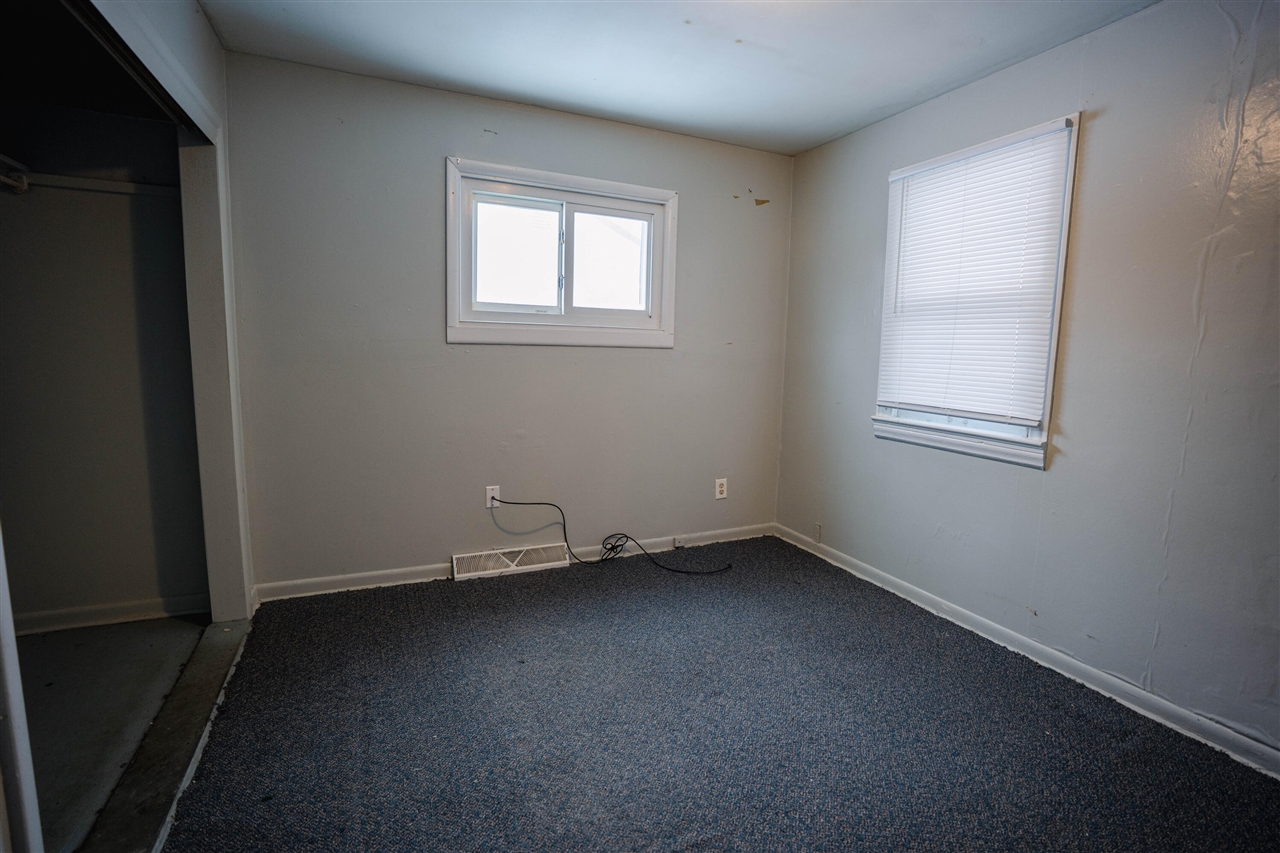 5017 Christiansen Road, Lansing, MI, 48910-5180