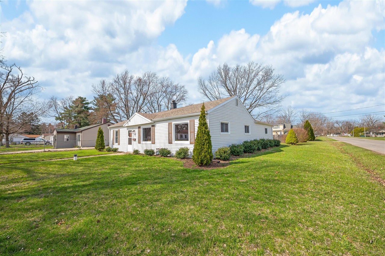 1999 Baldwin Drive, Niles, MI, 49120-3704