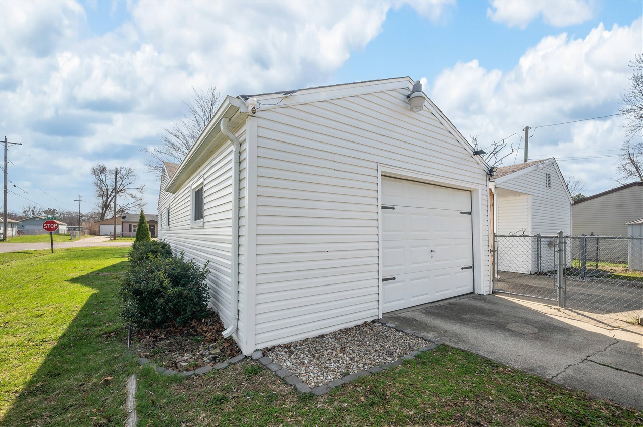 1999 Baldwin Drive, Niles, MI, 49120-3704