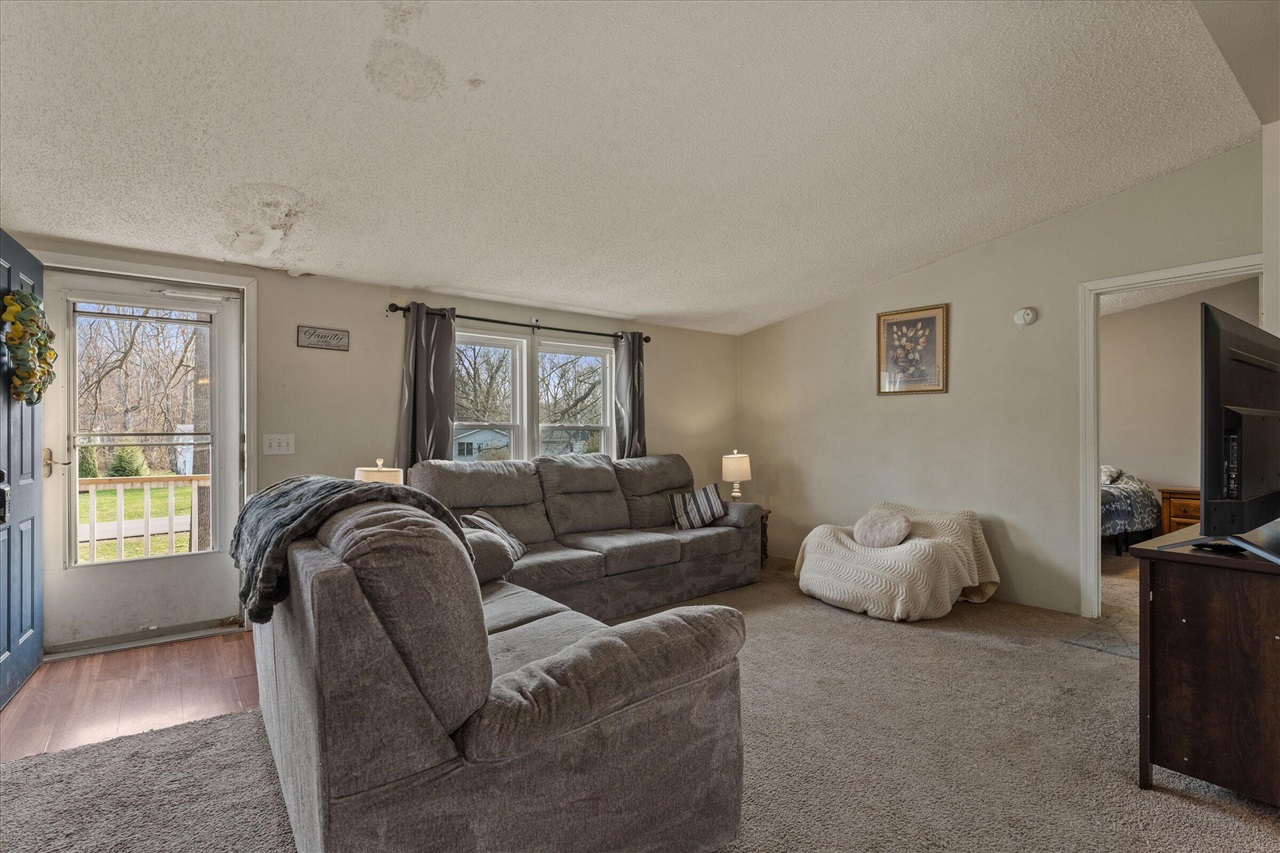 21864 Mccain Lane, Edwardsburg, MI, 49112-9770