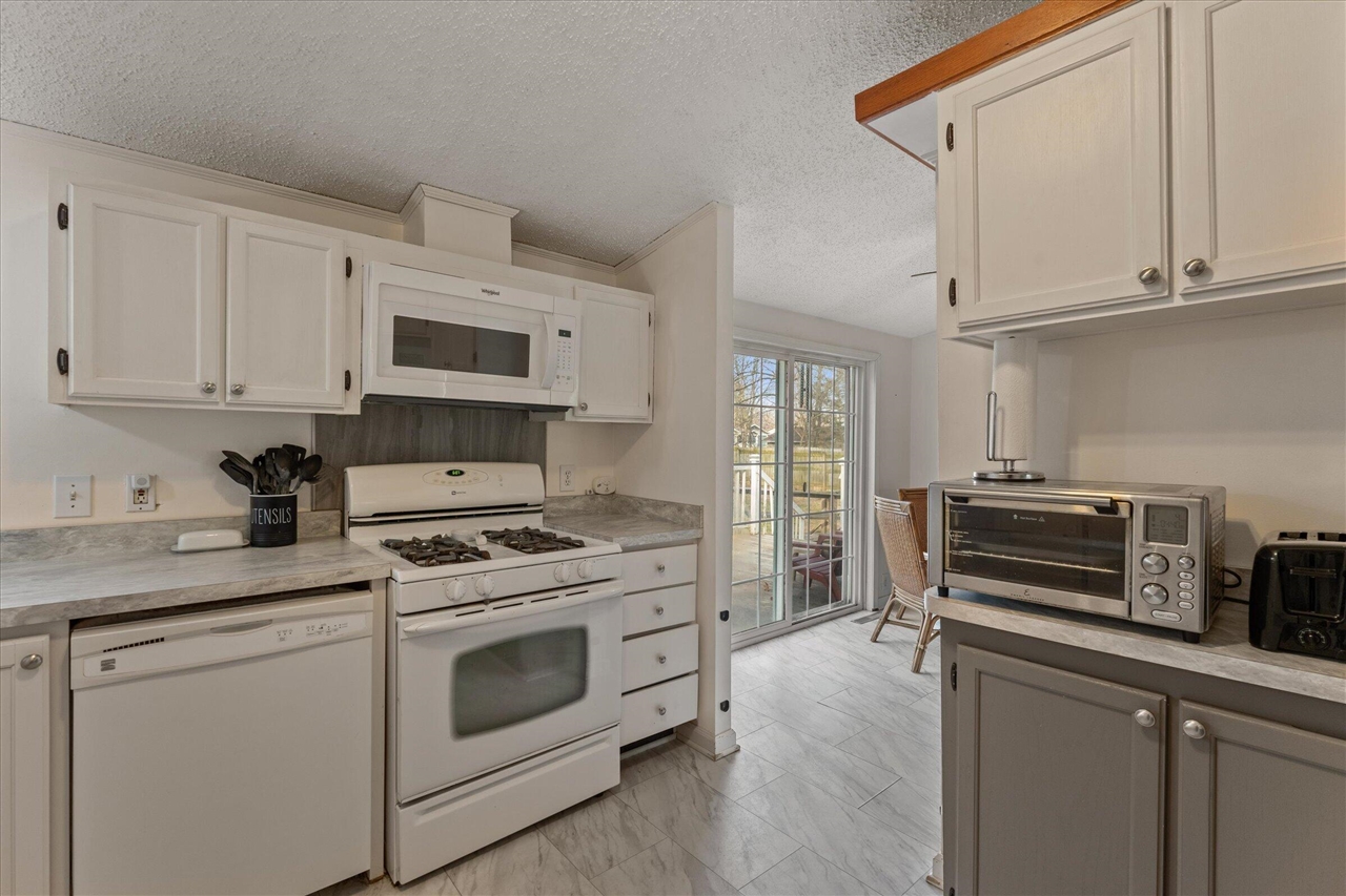 21864 Mccain Lane, Edwardsburg, MI, 49112-9770