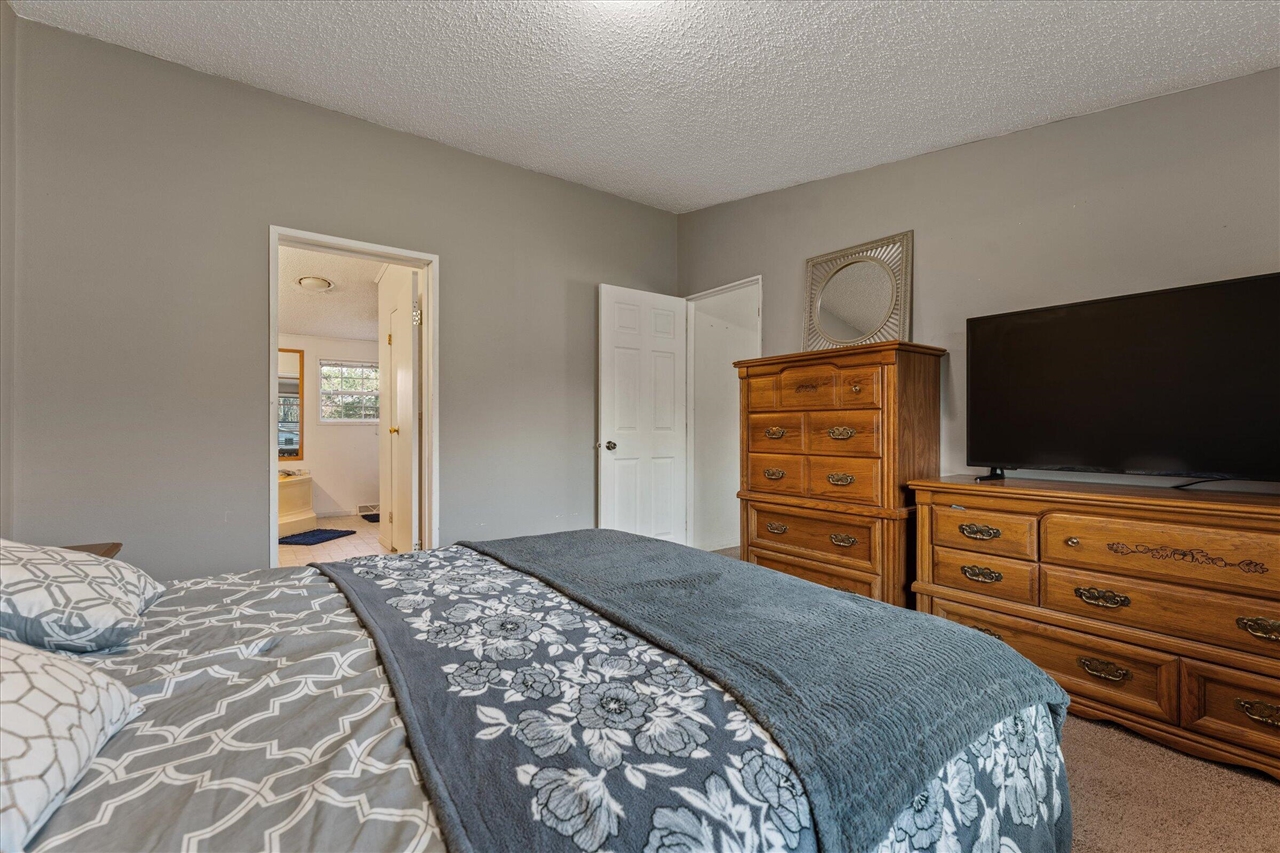 21864 Mccain Lane, Edwardsburg, MI, 49112-9770