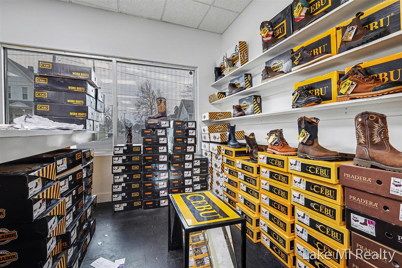 1225 Chicago Drive, Wyoming, MI, 49509-1005