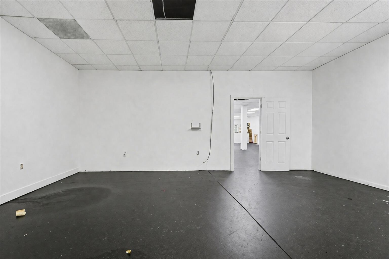 1225 Chicago Drive, Wyoming, MI, 49509-1005