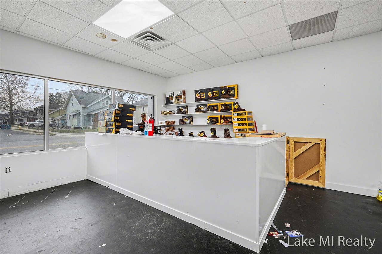 1225 Chicago Drive, Wyoming, MI, 49509-1005