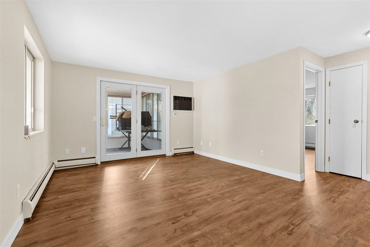 1016 Wedgewood Drive, Plainwell, MI, 49080-1278