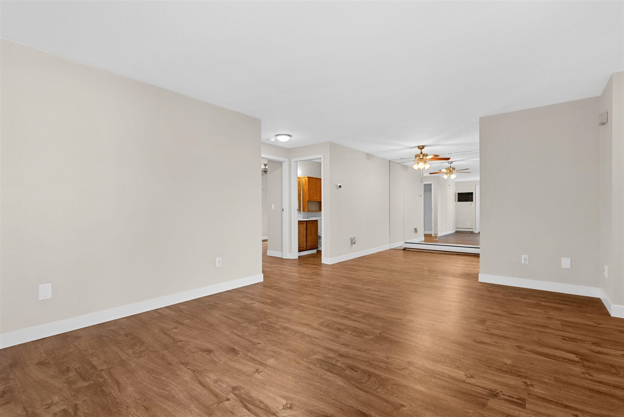 1016 Wedgewood Drive, Plainwell, MI, 49080-1278