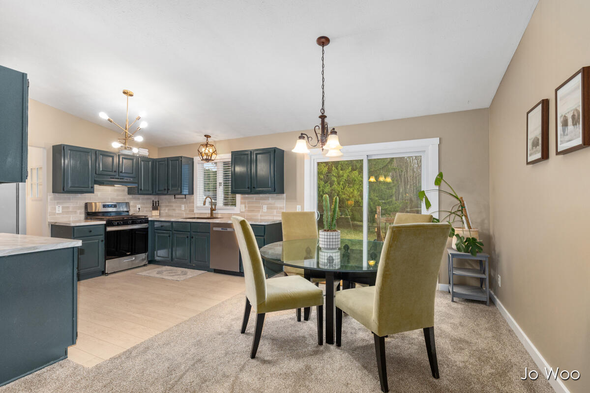 9020 Warner Street, Allendale, MI, 49401-7552