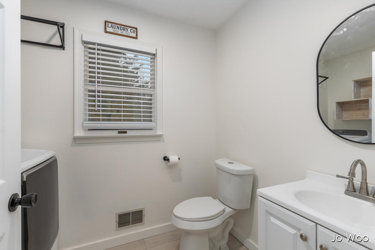 9020 Warner Street, Allendale, MI, 49401-7552