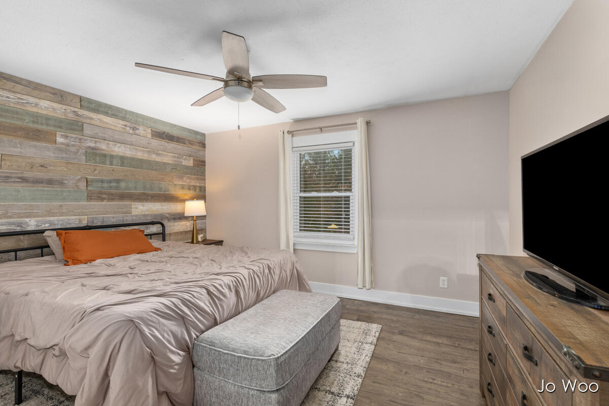 9020 Warner Street, Allendale, MI, 49401-7552