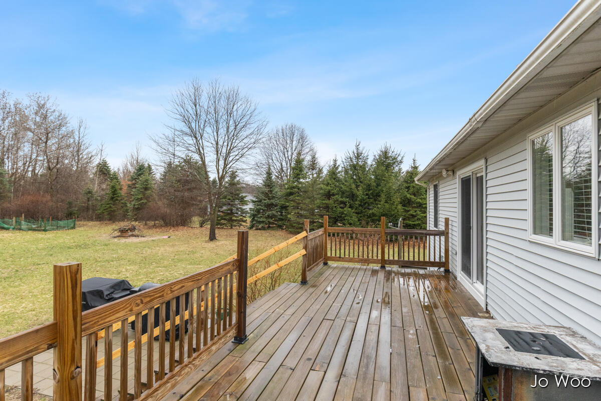 9020 Warner Street, Allendale, MI, 49401-7552