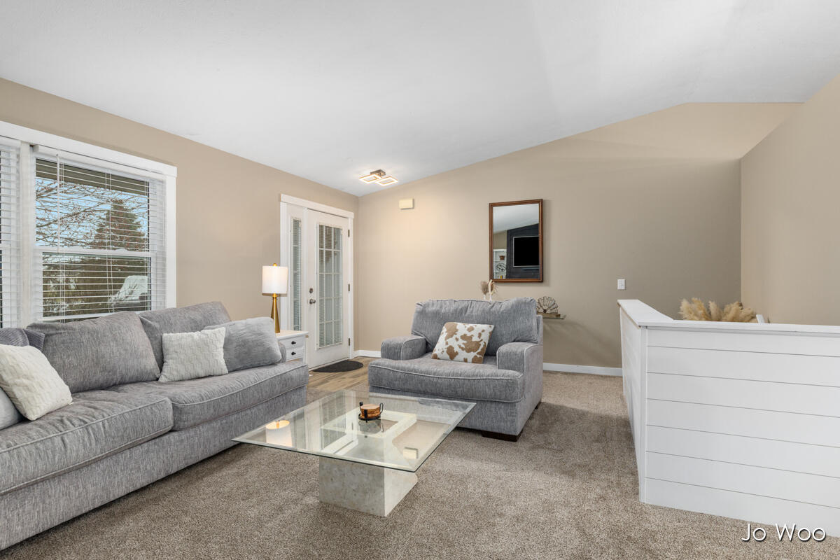 9020 Warner Street, Allendale, MI, 49401-7552