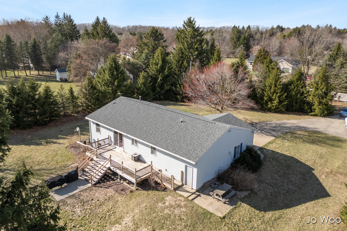 9020 Warner Street, Allendale, MI, 49401-7552