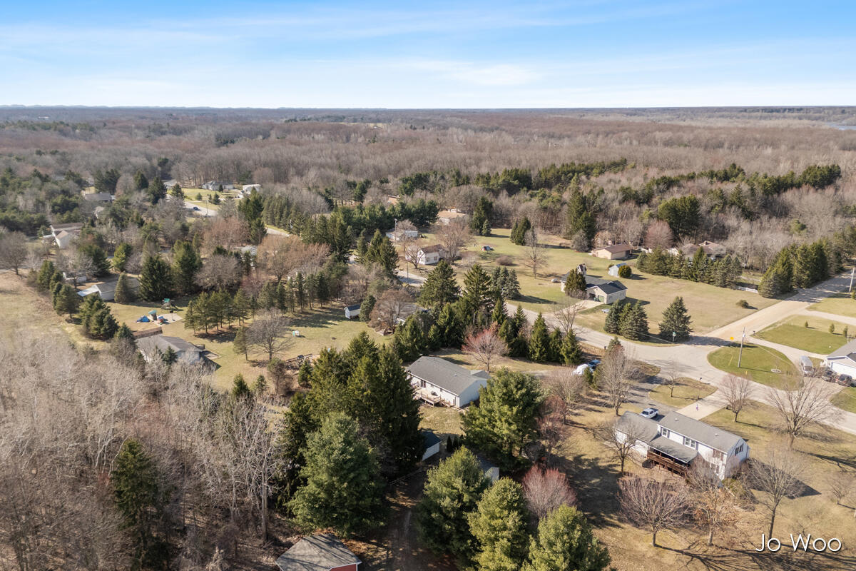 9020 Warner Street, Allendale, MI, 49401-7552