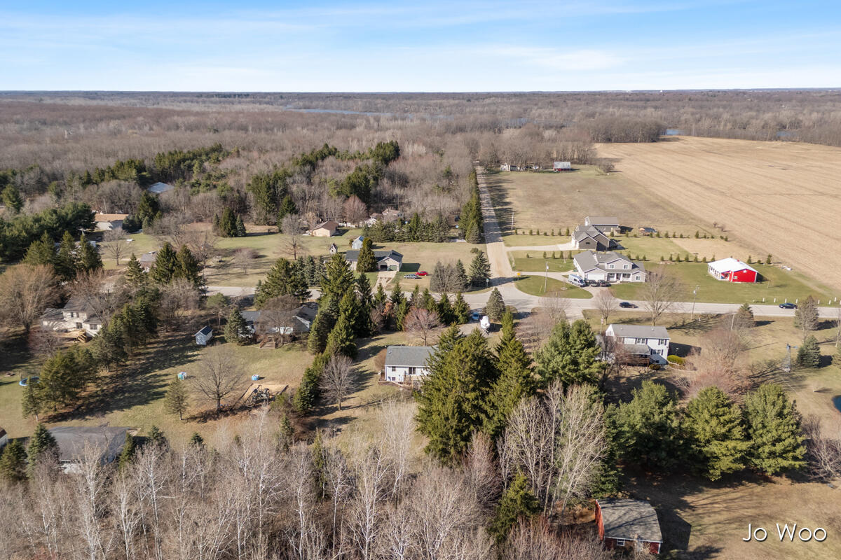 9020 Warner Street, Allendale, MI, 49401-7552