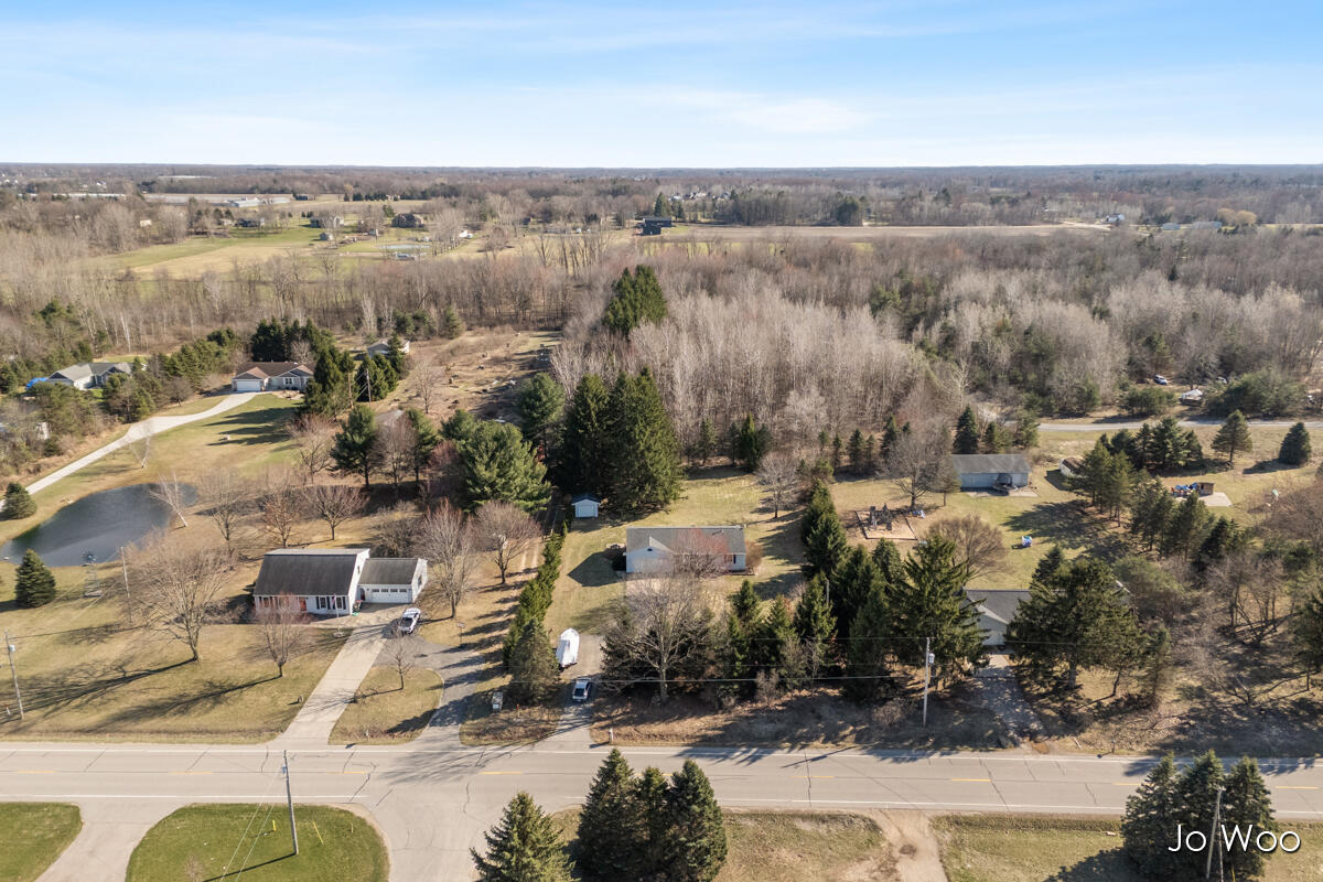 9020 Warner Street, Allendale, MI, 49401-7552