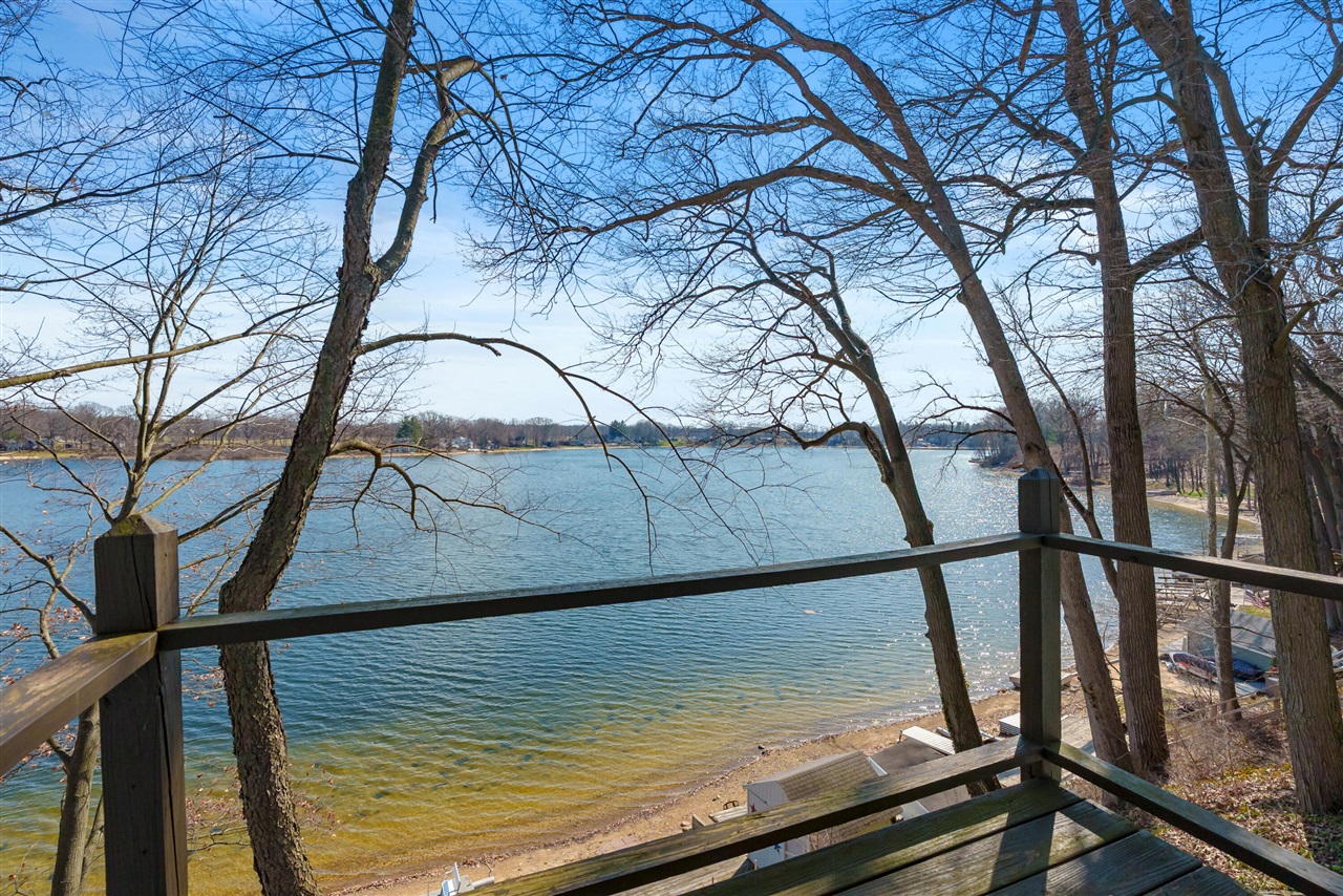 27965 North Street, Gobles, MI, 49055-9267