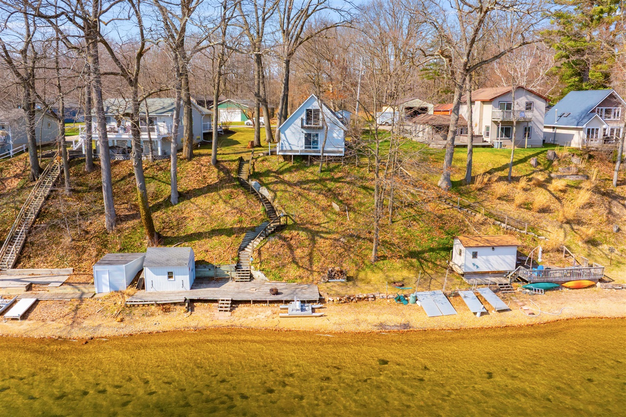 27965 North Street, Gobles, MI, 49055-9267