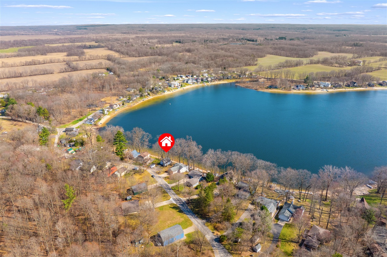 27965 North Street, Gobles, MI, 49055-9267