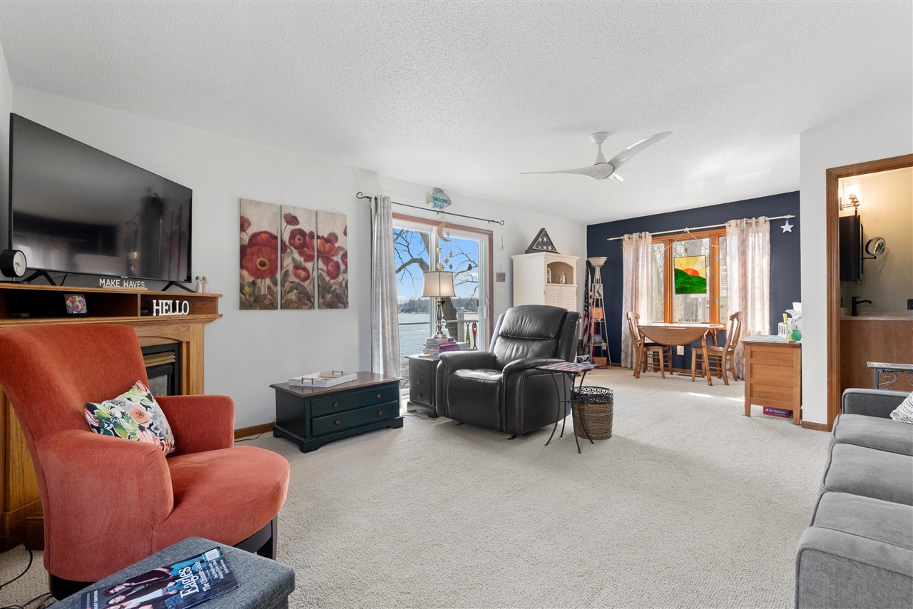 27965 North Street, Gobles, MI, 49055-9267