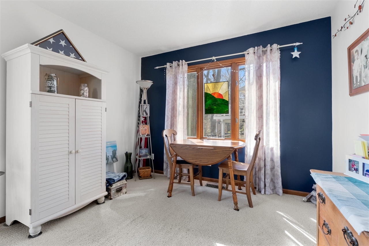 27965 North Street, Gobles, MI, 49055-9267