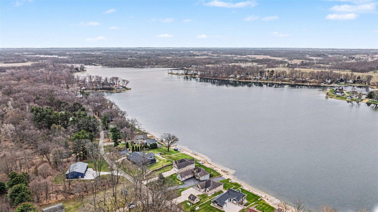 48855 Howard Drive, Lawrence, MI, 49064