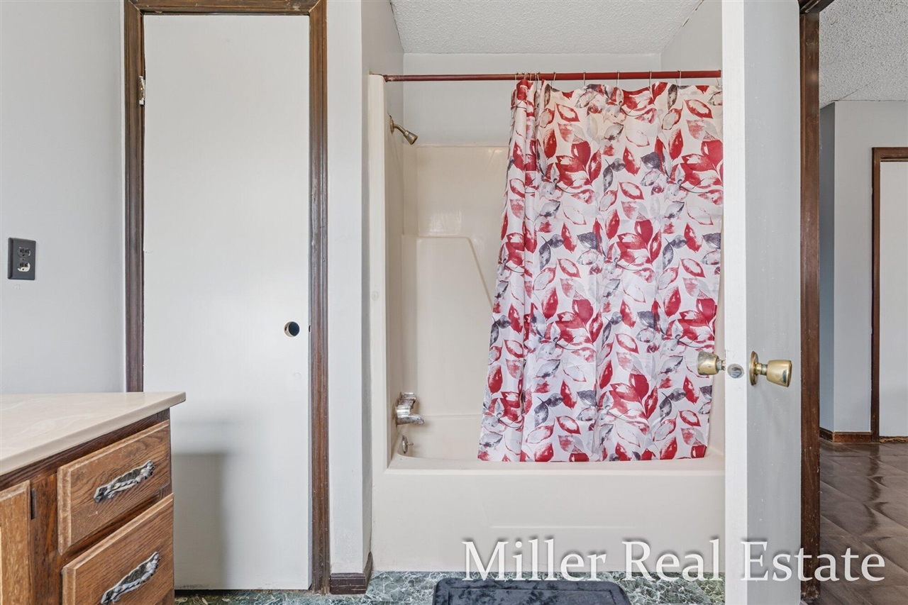 6130 Gurd Road, Hastings, MI, 49058-8634