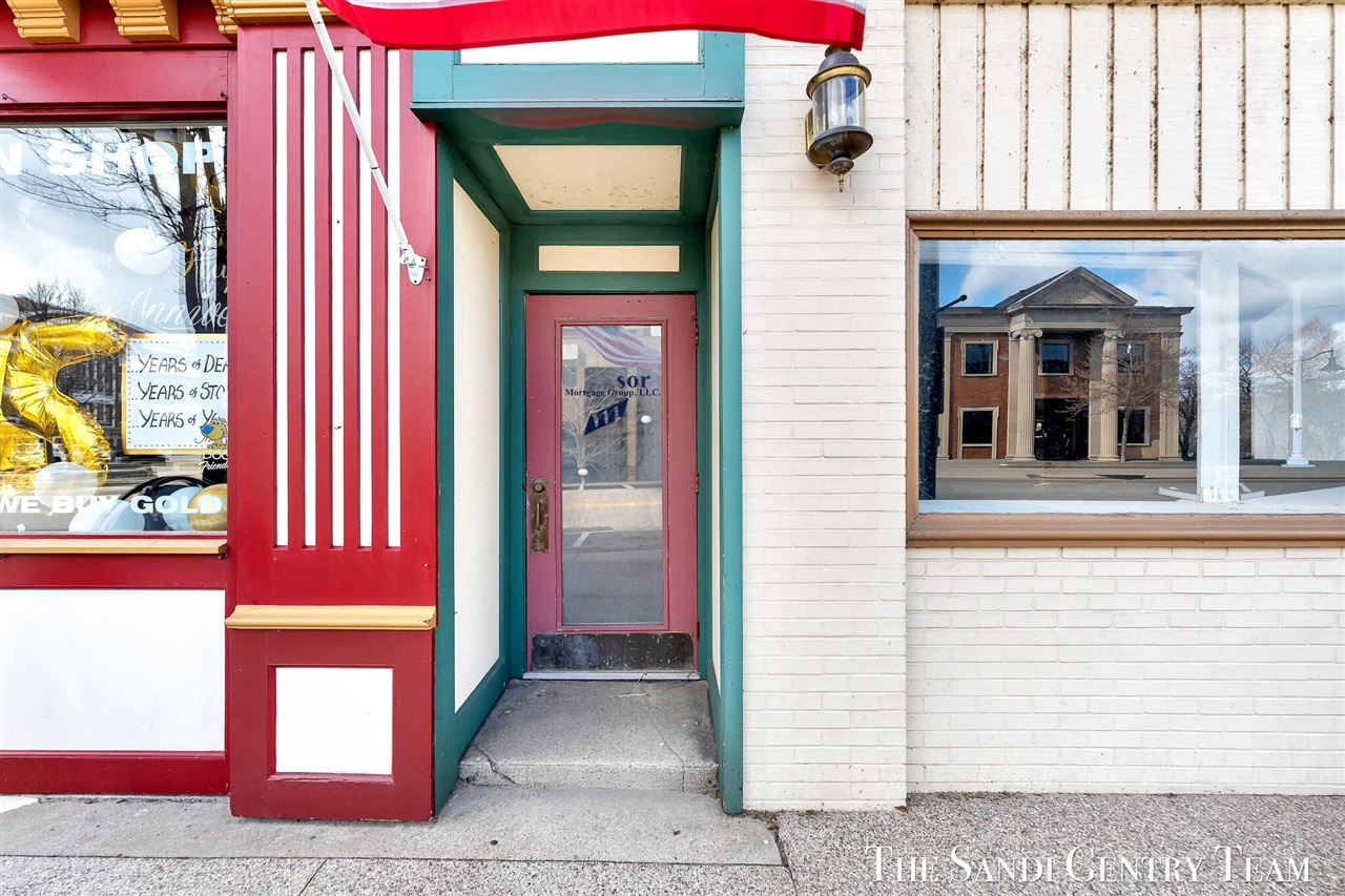 224 Washington Avenue, Grand Haven, MI, 49417-1357