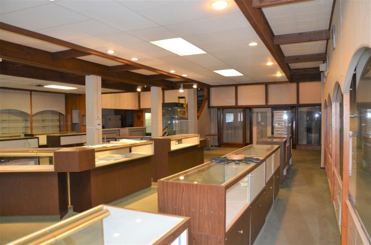 224 Washington Avenue, Grand Haven, MI, 49417-1357