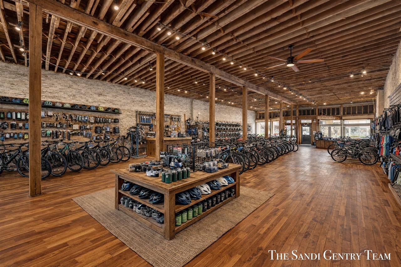 224 Washington Avenue, Grand Haven, MI, 49417-1357