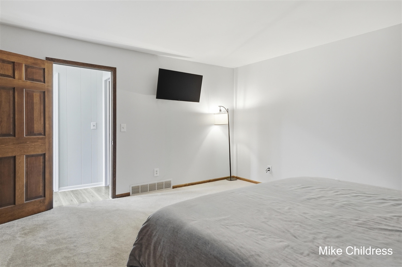 6390 Lakeshore Drive, Saranac, MI, 48881-8789